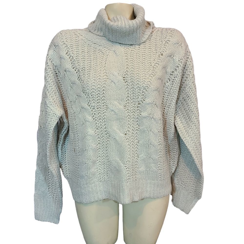 Cloth.‎ Beige Cable Knit Turtleneck Size Large